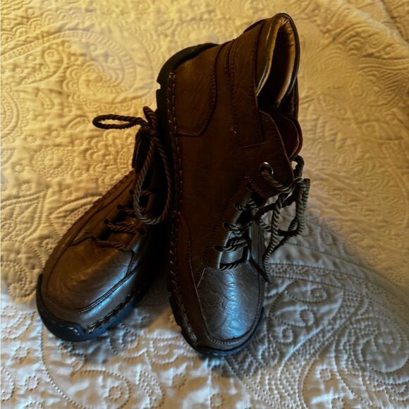 Clohoo size 39/8 brown ankle high boots - Picture 10 of 11